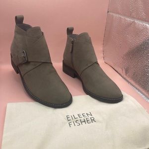 Eileen Fisher Savoy Nu Booties 
Brand New with box and Bag

Size: 6.5M